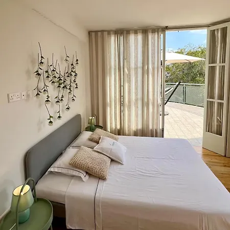 Apartment Centre Luxury Renovated