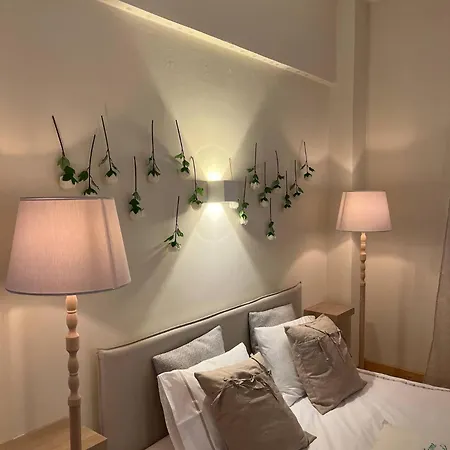 Athina Centre Luxury Renovated Apartment