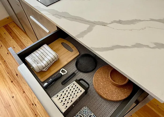 Centre Luxury Renovated